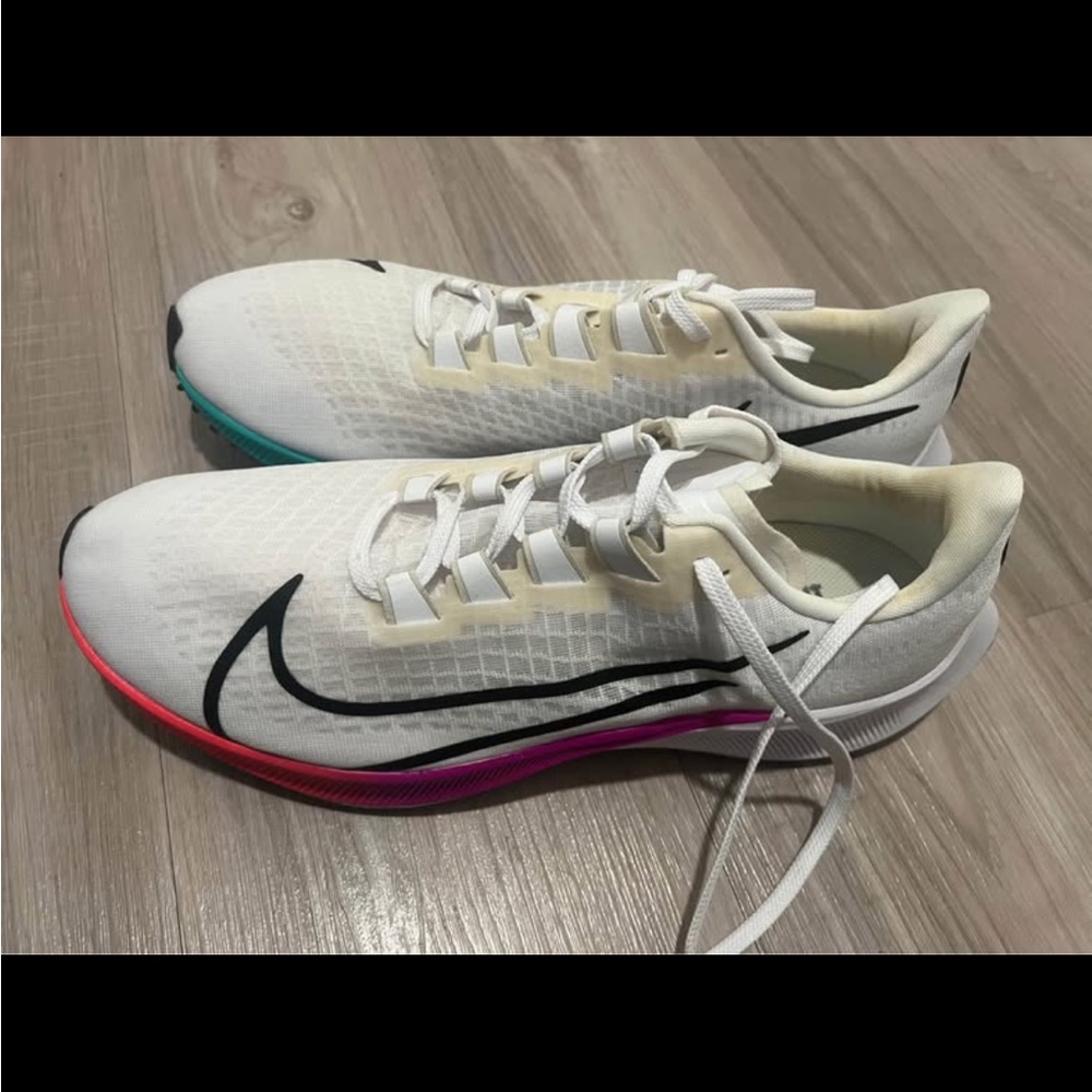 Nike Women's White Athletic Shoes with Multicolor Accents